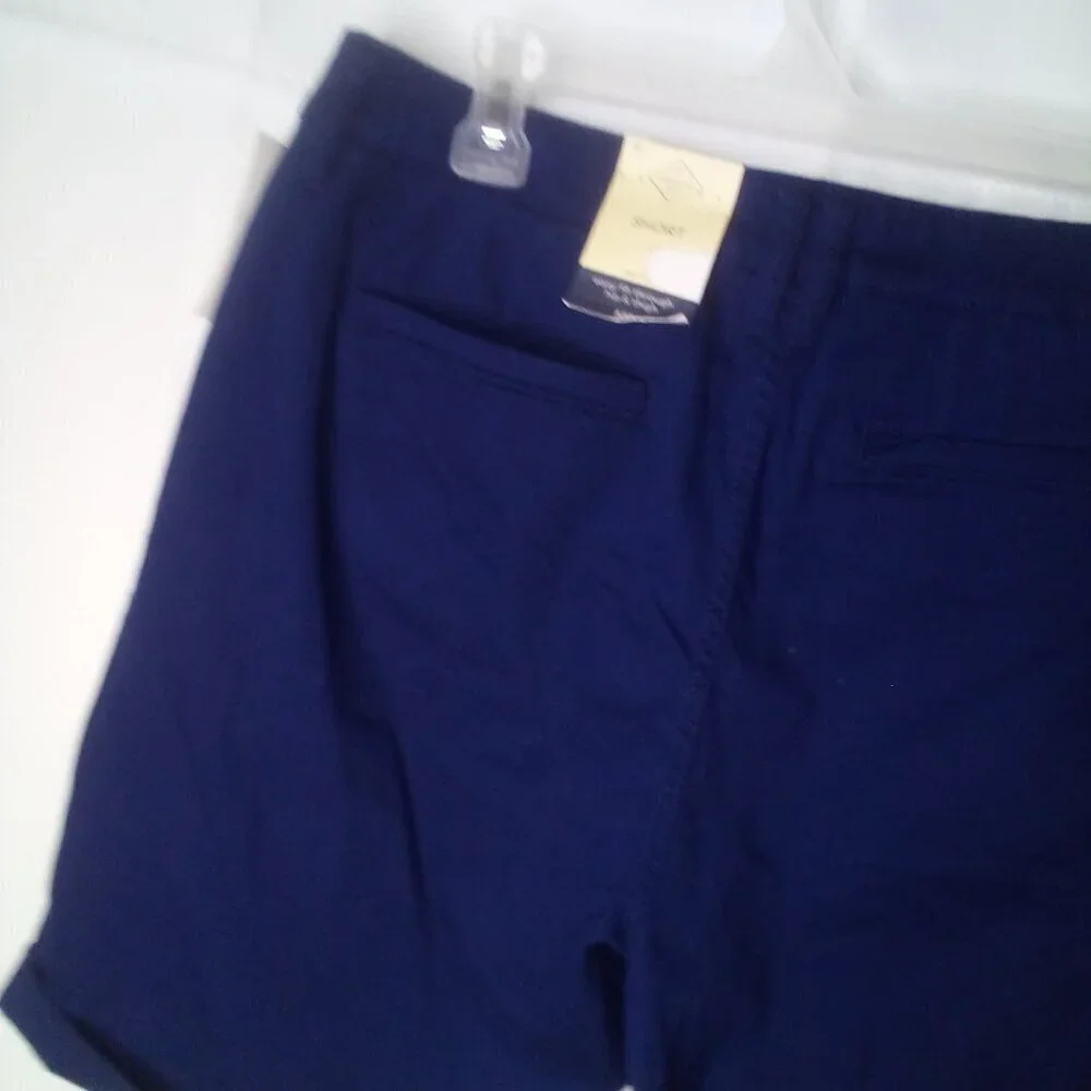 St. John's Bay Shorts Women 12 Chino Pleated Roll Hem Blue